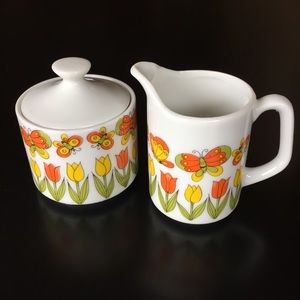 Vintage 1970s cream & sugar set